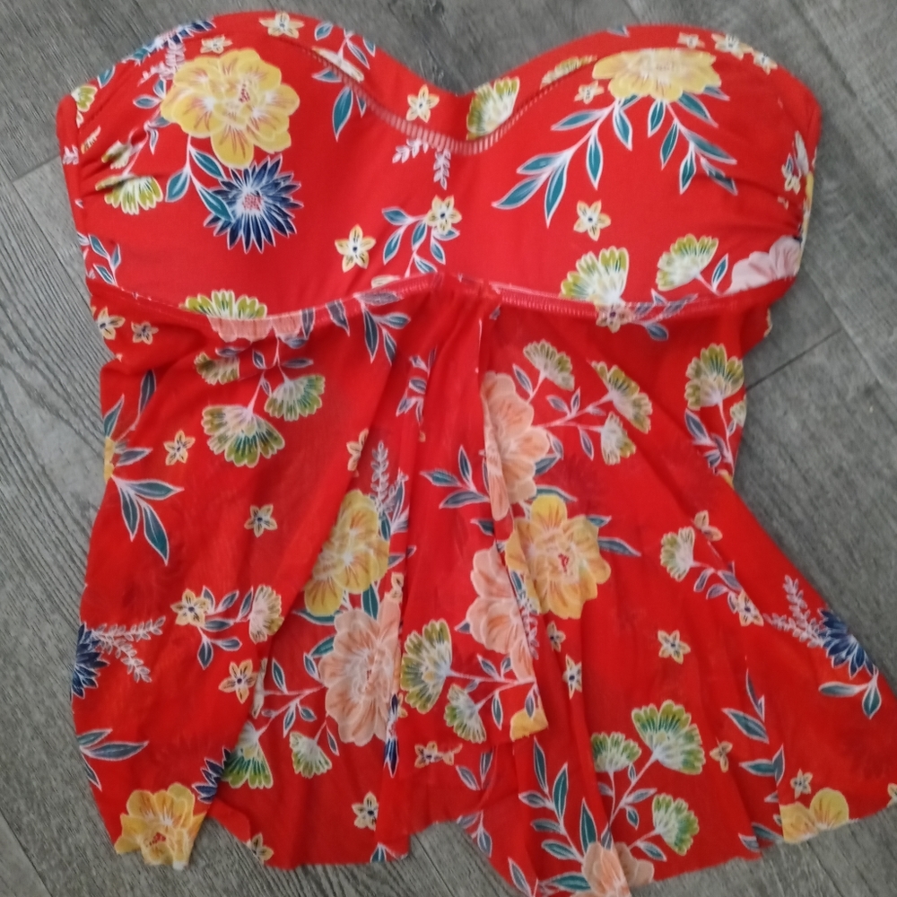 Kona Sonl strapless tankini